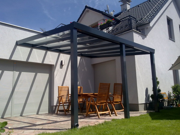 Bílá hliníková pergola